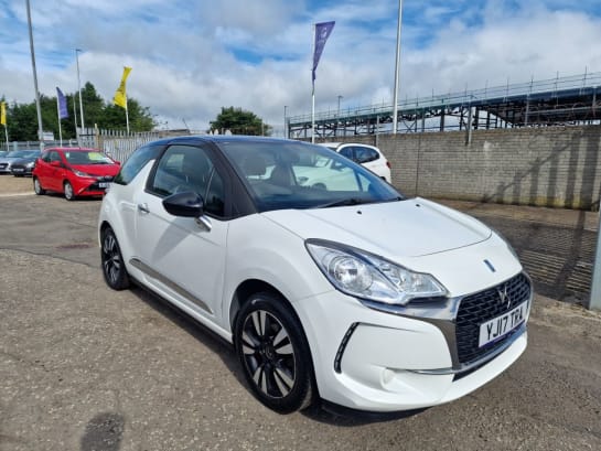 A null DS AUTOMOBILES DS 3 1.2 PureTech Chic Hatchback 3dr Petrol Manual Euro 6 (82 ps)
