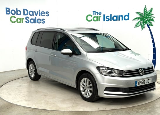 A null VOLKSWAGEN TOURAN 1.6 TDI BlueMotion Tech SE Family MPV 5dr Diesel DSG Euro 6 (s/s) (115 ps)