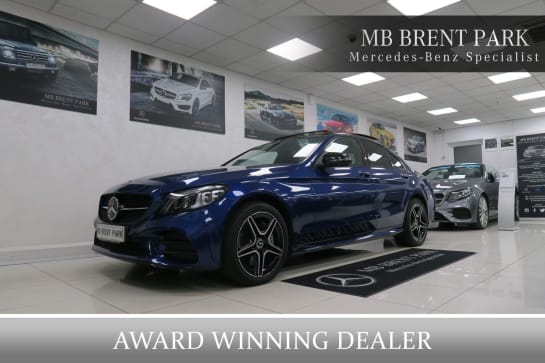 A null MERCEDES-BENZ C CLASS 2.0 C300e 13.5kWh AMG Line Night Edition (Premium Plus) G-Tronic+ Euro 6 (s/s) 4dr