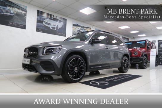 A null MERCEDES-BENZ GLB 1.3 GLB200 AMG Line Night Edition (Premium Plus) 7G-DCT Euro 6 (s/s) 5dr
