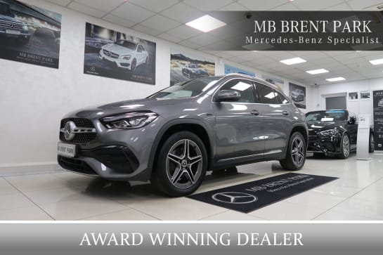 A null MERCEDES-BENZ GLA CLASS 1.3 GLA250e 15.6kWh Exclusive Edition 8G-DCT Euro 6 (s/s) 5dr