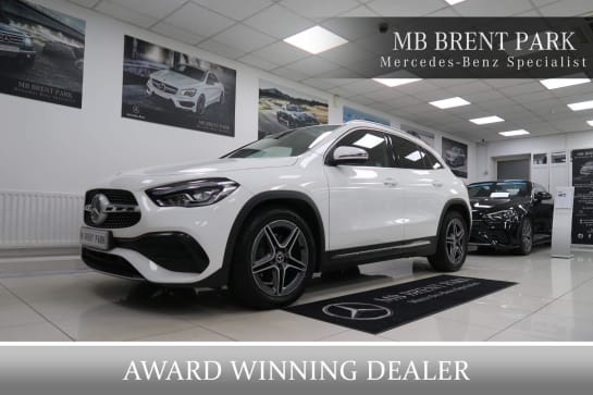 A null MERCEDES-BENZ GLA CLASS 1.3 GLA200 AMG Line (Executive) 7G-DCT Euro 6 (s/s) 5dr