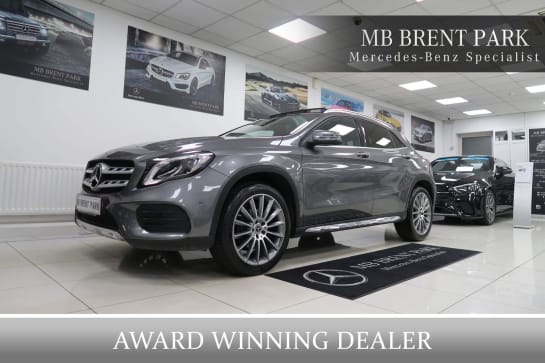 A null MERCEDES-BENZ GLA 1.6 GLA200 AMG Line Edition (Plus) 7G-DCT Euro 6 (s/s) 5dr