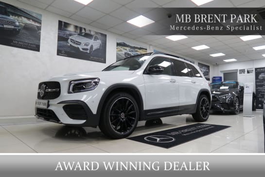 A null MERCEDES-BENZ GLB 1.3 GLB200 AMG Line Night Edition (Premium Plus) 7G-DCT Euro 6 (s/s) 5dr