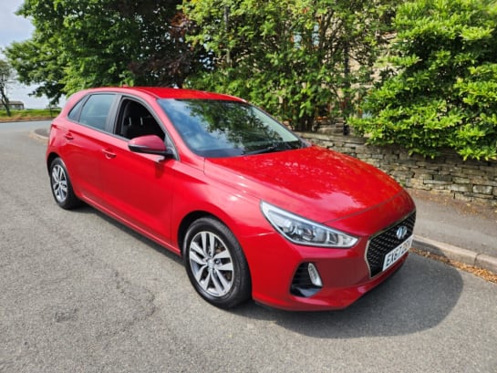 A null HYUNDAI I30 1.6 CRDI SE NAV 5d+SERVICE HISTORY+FREE 12 MONTH MOT+CAMERA+SAT NAV+BLUETOO