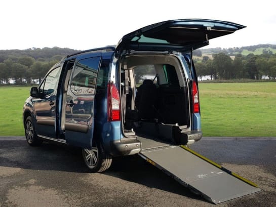 A 2017 CITROEN BERLINGO MULTISPACE BLUEHDI XTR ETG6