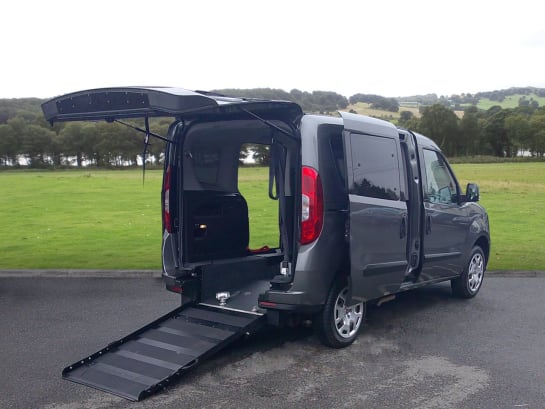 A null FIAT DOBLO 1.4 Easy MPV 5dr Petrol Manual Euro 6 (s/s) (95 bhp) Low mileage