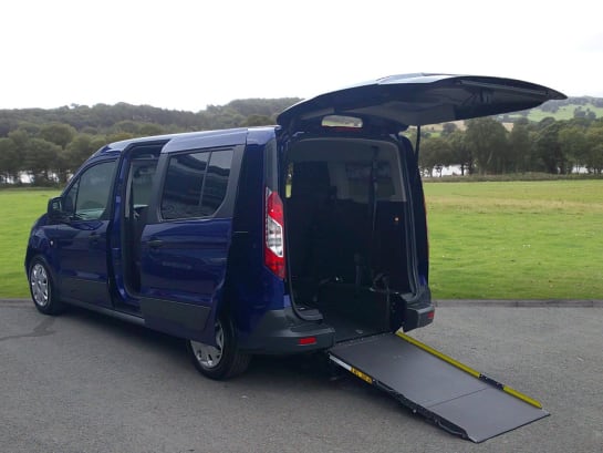 A null FORD GRAND TOURNEO CONNECT 1.5 TDCi Zetec MPV 5dr Diesel Powershift Euro 6 (s/s) (120 ps) Automatic
