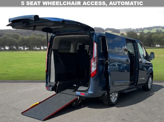 A null FORD TOURNEO CUSTOM 2.0 Titanium Automatic, Low Mileage