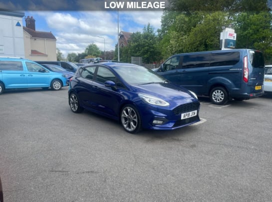 A null FORD FIESTA 1.0T EcoBoost ST-Line Hatchback 5dr Petrol Manual Euro 6 (s/s) (140 ps) App