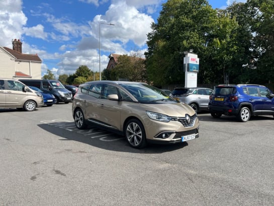 A null RENAULT GRAND SCENIC 1.5 dCi Dynamique Nav MPV 5dr Diesel Manual Euro 6 (s/s) (110 ps) Sold with