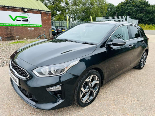 A null KIA CEED 1.6 CRDI 3 ISG 5d 114 BHP