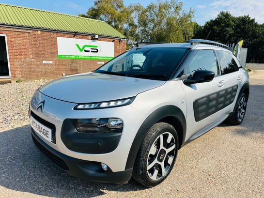 A null CITROEN C4 CACTUS 1.6 BLUEHDI FLAIR 5d 98 BHP