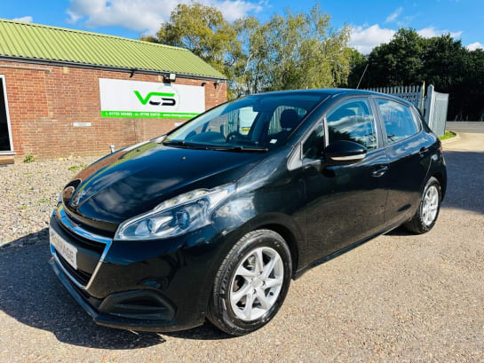 A null PEUGEOT 208 1.6 BLUE HDI S/S ACTIVE 5d 75 BHP