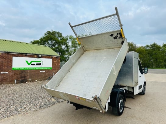 A null RENAULT MASTER 2.3 dCi ENERGY 35 Business Chassis Cab 2dr Diesel Manual FWD MWB Euro 6 (s/