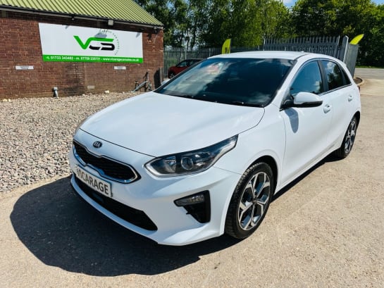A null KIA CEED 1.6 CRDi MHEV 3 Hatchback 5dr Diesel Hybrid Manual Euro 6 (s/s) (134 bhp)