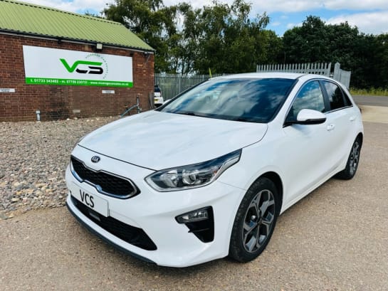 A null KIA CEED 1.6 CRDi 3 Hatchback 5dr Diesel Manual Euro 6 (s/s) (114 bhp)