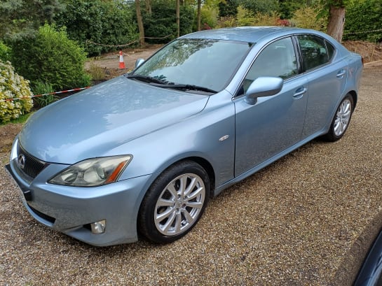 A 2006 LEXUS IS