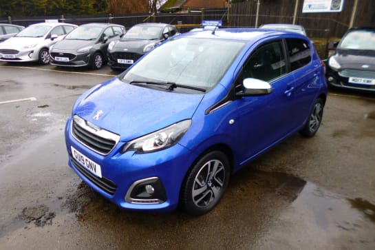 A null PEUGEOT 108 1.0 COLLECTION