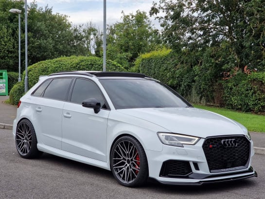 A null AUDI RS3 2.5 TFSI Sportback S Tronic quattro Euro 6 (s/s) 5dr