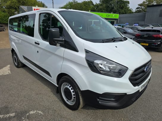 A null FORD TRANSIT CUSTOM 2.0 320 BASE TDCI KOMBI 5d 129 BHP IN WHITE WITH 70,453 MILES AND A FULL SE