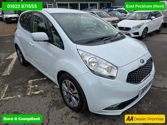 A null KIA VENGA 1.6 3 5d 124 BHP IN WHITE WITH 35,000 MILES AND A FULL SERVICE HISTORY, 3 O