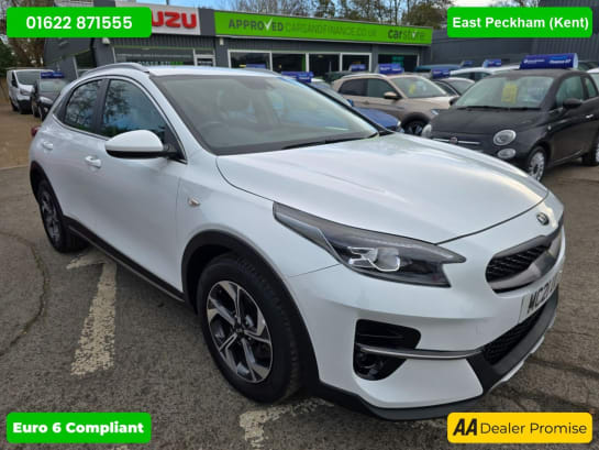 A null KIA XCEED 1.0 T-GDi 2 IN WHITE WITH 39,990 MILES AND A FULL SERVICE HISTORY, 1 OWNER