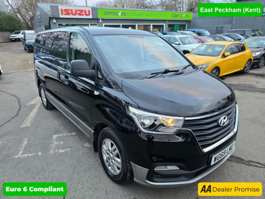A null HYUNDAI I800 2.5 CRDI SE NAV IN BLACK WITH 50,400 MILES AND A SERVICE HISTORY, 2 OWNER F