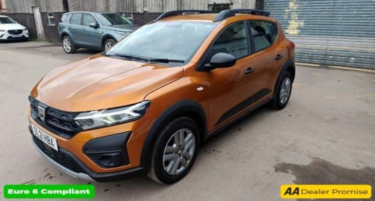A null DACIA SANDERO STEPWAY 1.0 TCe ESSENTIAL IN ORANGE ( DESERT ORANGE ) WITH 22,000 MILES AND A FULL