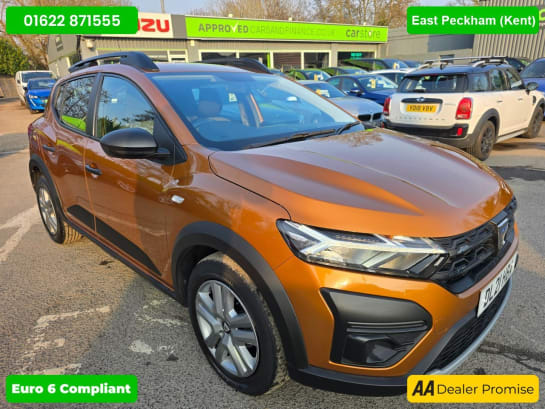 A null DACIA SANDERO STEPWAY 1.0 TCe ESSENTIAL IN ORANGE ( DESERT ORANGE ) WITH 22,000 MILES AND A FULL