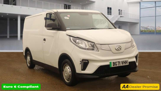 A null MAXUS EDELIVER 3 35kWh IN WHITE WITH 45,600 MILES AND A SERVICE HISTORY, 1 OWNER FROM NEW, U