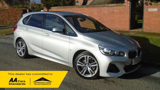 A null BMW 2 SERIES ACTIVE TOURER 2.0 220i GPF M Sport MPV 5dr Petrol DCT Euro 6 (s/s) (192 ps) SERVICE+12M M