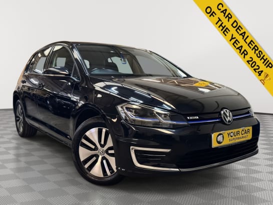 A null VOLKSWAGEN E-GOLF 35.8kWh e-Golf Hatchback 5dr Electric Auto (136 ps)