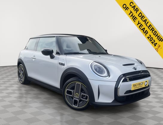 A null MINI ELECTRIC HATCH Cooper SE 32.6kWh Level 1 Hatchback 3dr Electric Auto (184 ps) FULL SERVICE
