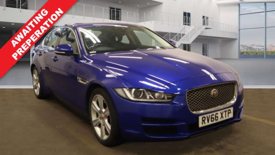 A null JAGUAR XE 2.0d Portfolio Saloon 4dr Diesel Auto Euro 6 (s/s) (180 ps)