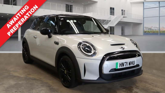 A null MINI ELECTRIC HATCH Cooper SE 32.6kWh Level 2 Hatchback 3dr Electric Auto (184 ps)