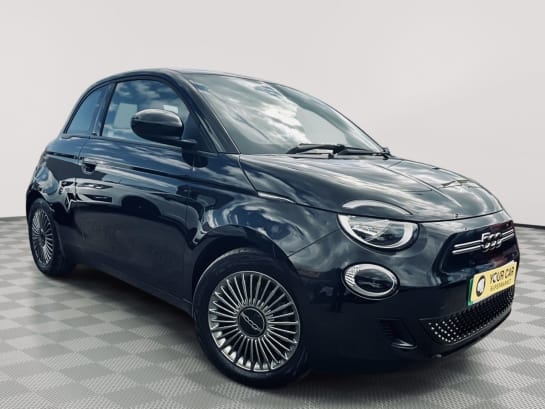 A null FIAT 500E 42kWh Icon Hatchback 3dr Electric Auto (118 ps)