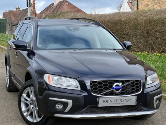 A 2016 VOLVO XC70 D4 SE LUX AWD