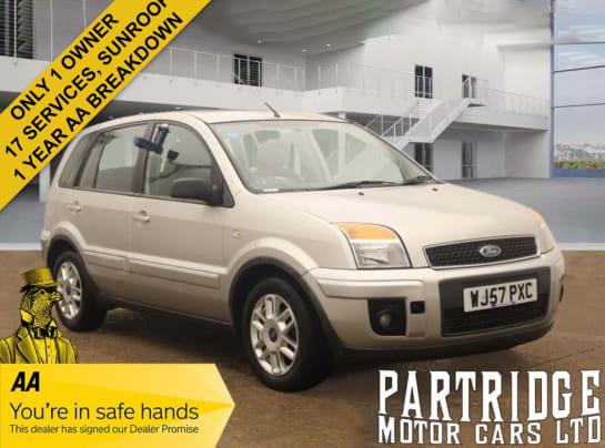 A null FORD FUSION 1.6 Zetec Climate Hatchback 5dr Petrol Manual (157 g/km, 99 bhp) ONE OWNER,