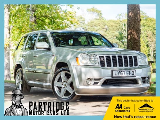 A 2007 JEEP GRAND CHEROKEE 6.1 SRT8 SUV 5dr Petrol Automatic 4WD (388 g/km, 420 bhp) FULL SERVICE HIST