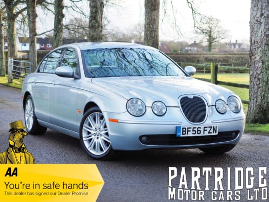 A null JAGUAR S-TYPE 2.7D V6 Sport Saloon 4dr Diesel Automatic (208 g/km, 206 bhp) SAT NAV, PARK