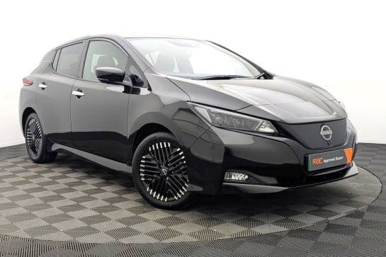 A null NISSAN LEAF 39kWh Tekna Hatchback 5dr Electric Auto (150 ps) Award Winning 5 Star Deale