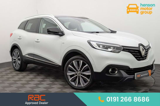 A 2017 RENAULT KADJAR 1.2 TCe Signature Nav SUV 5dr Petrol Manual Euro 6 (s/s) (130 ps) Award Win