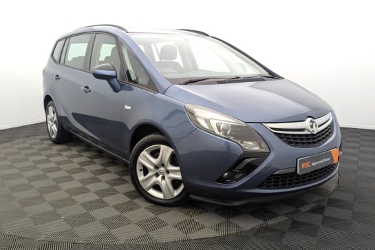 A null VAUXHALL ZAFIRA TOURER 2.0 CDTi Exclusiv MPV 5dr Diesel Auto Euro 5 (165 ps) Award Winning 5 Star