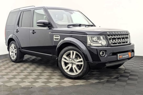 A null LAND ROVER DISCOVERY 4 3.0 SD V6 HSE SUV 5dr Diesel Auto 4WD Euro 6 (s/s) (256 bhp) Award Winning