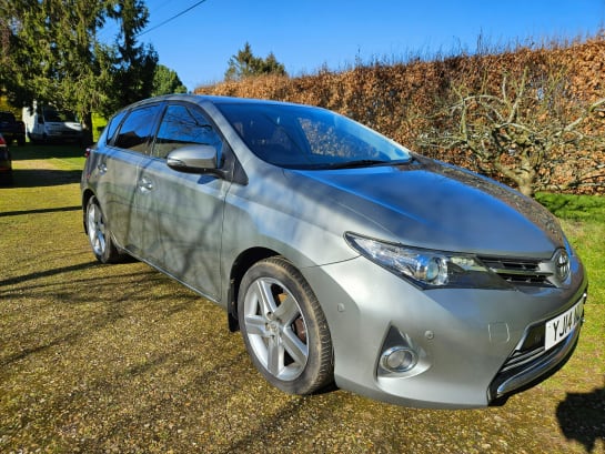 A null TOYOTA AURIS EXCEL VALVEMATIC  5-Door