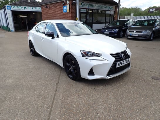 A null LEXUS IS 2.5 300h Sport Saloon 4dr Petrol Hybrid E-CVT Euro 6 (s/s) (223 ps) SAT NAV