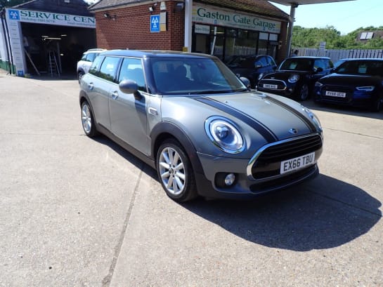 A null MINI CLUBMAN 2.0 Cooper D Estate 6dr Diesel Manual Euro 6 (s/s) (150 ps) AIR CON,CRUISE