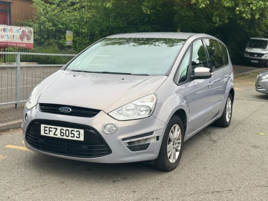 A 2010 FORD S-MAX ZETEC TDCI