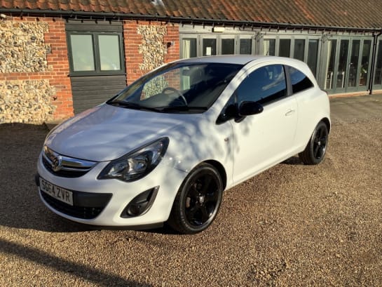 A 2014 VAUXHALL CORSA Sxi